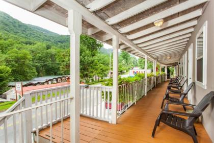 Hickory Falls Guesthouse - image 2