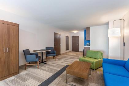 Holiday Inn Express Hotel & Suites Eau Claire North an IHG Hotel - image 14