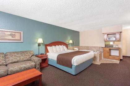 AmericInn by Wyndham Chippewa Falls - image 11