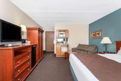 AmericInn by Wyndham Chippewa Falls - image 12