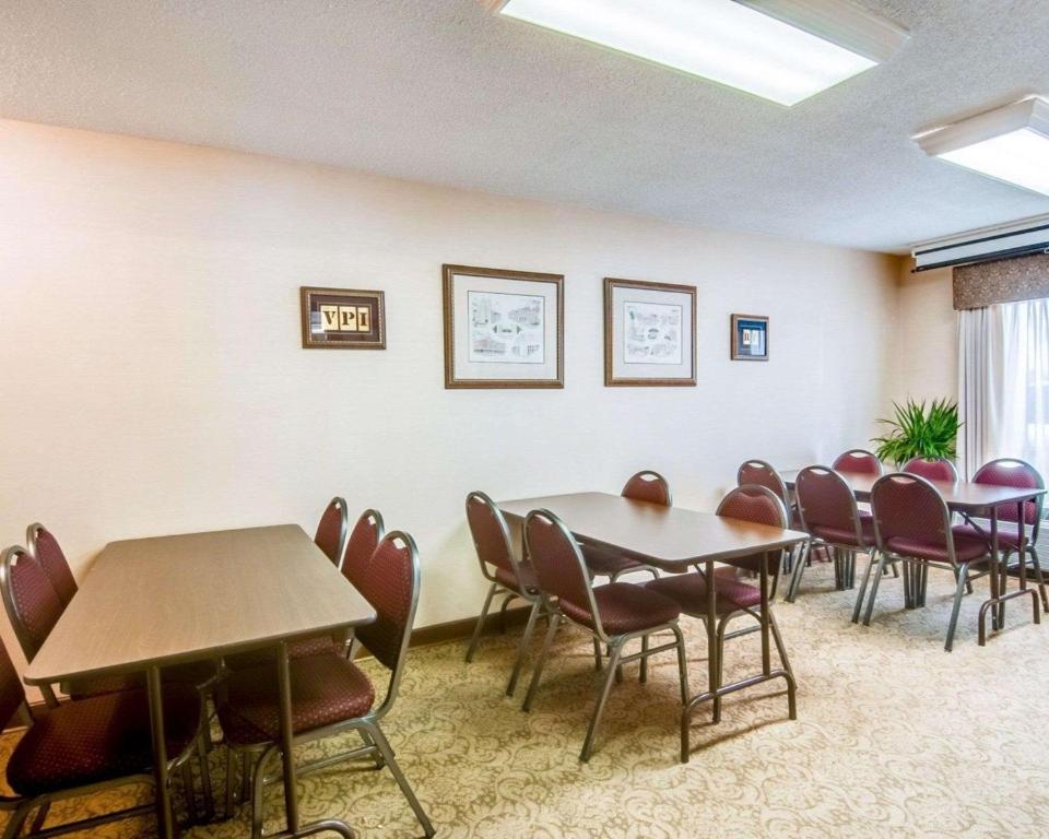 Quality Inn Christiansburg - Blacksburg - image 6