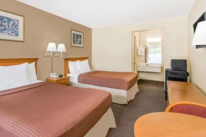 Days Inn by Wyndham Christiansburg - image 10