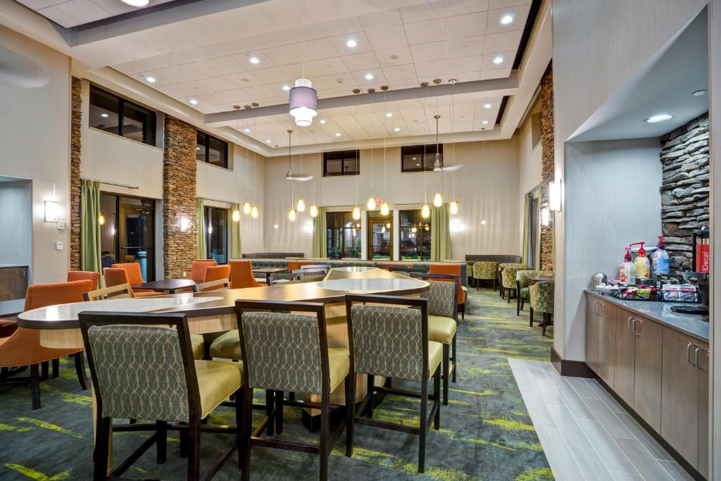 Homewood Suites by Hilton Christiansburg - image 6