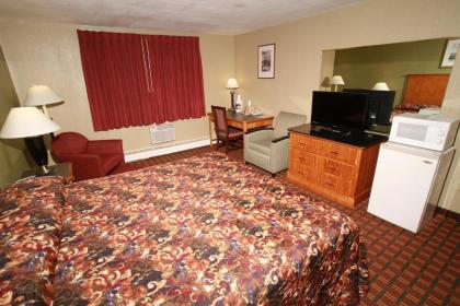 Budget Inn Cicero - image 4