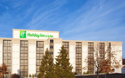 Holiday Inn Cincinnati-Eastgate an IHG Hotel - main image