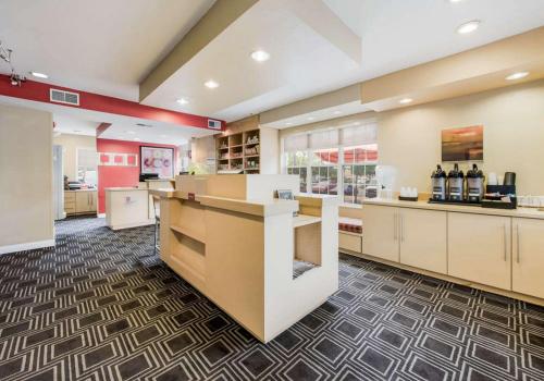 Suburban Extended Stay Hotel Blue Ash-Cincinnati - main image