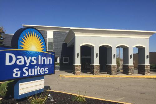 Days Inn & Suites by Wyndham Cincinnati North - main image