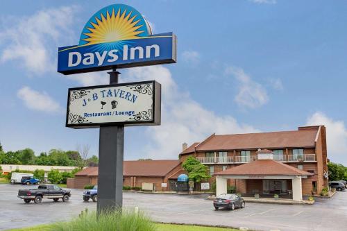 Days Inn by Wyndham Cincinnati East - main image