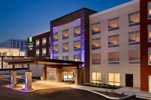 Holiday Inn Express & Suites - Cincinnati NE - Red Bank Road an IHG Hotel - main image