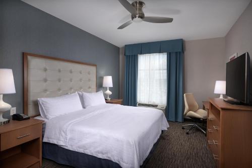 Homewood Suites By Hilton Cincinnati Midtown - main image