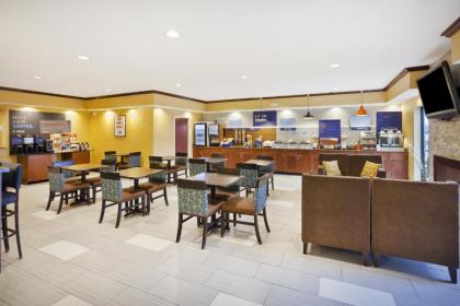 Holiday Inn Express Hotel & Suites Circleville an IHG Hotel - image 20