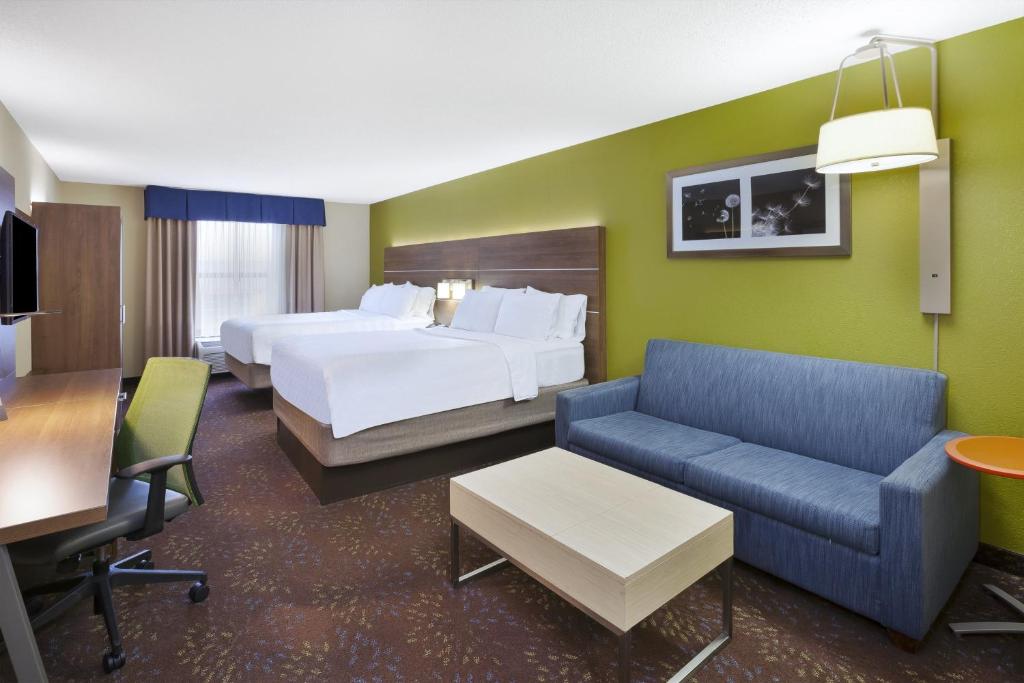 Holiday Inn Express Hotel & Suites Circleville an IHG Hotel - image 3