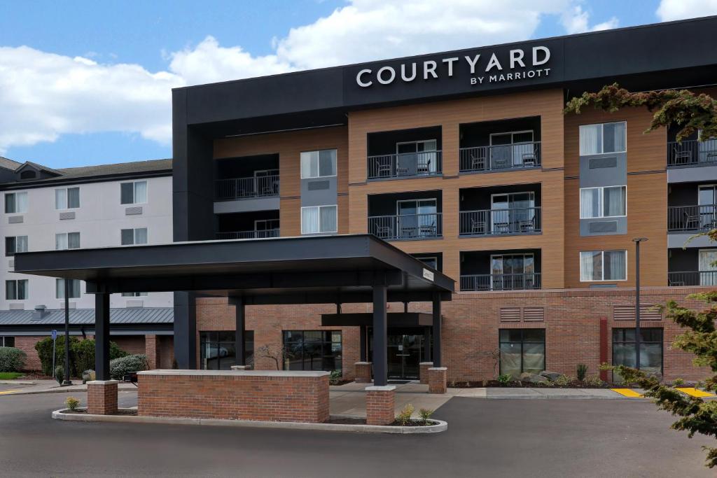 Courtyard by Marriott Portland Southeast/Clackamas - image 5