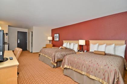 Clackamas Inn and Suites - image 12