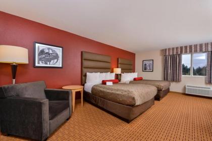 Clackamas Inn and Suites - image 3