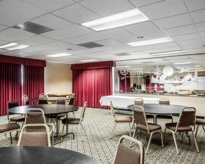 Comfort Suites Clackamas - image 11