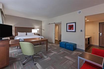 Hampton Inn & Suites Claremore - image 15