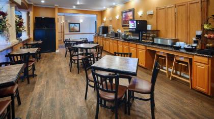 Best Western Plus Red River Inn - image 4