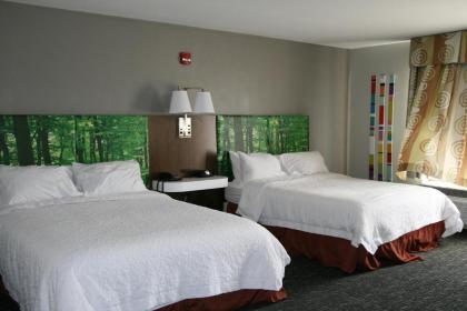 Hampton Inn Clarion - image 14