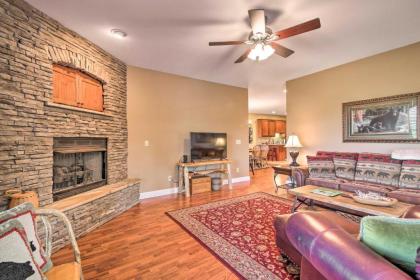 Peaceful High-End Clarkesville Apt on Horse Farm! - image 3