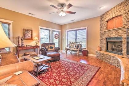 Peaceful High-End Clarkesville Apt on Horse Farm! - image 4