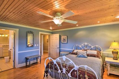 Serving Southern Charm at this Clarkesville House! - image 3