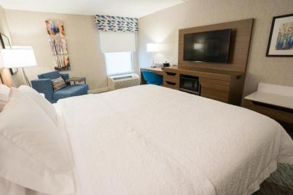 Hampton Inn Clarks Summit - image 11