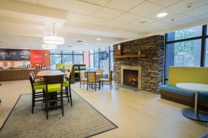 Hampton Inn Clarks Summit - image 3