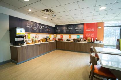 Hampton Inn Clarks Summit - image 6