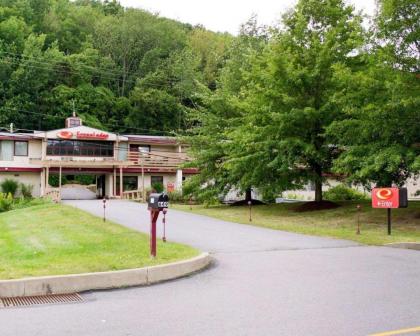 Econo Lodge Summit - Scranton - image 2