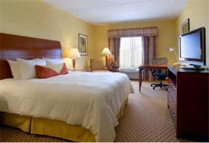 Hilton Garden Inn Clarksburg - image 8