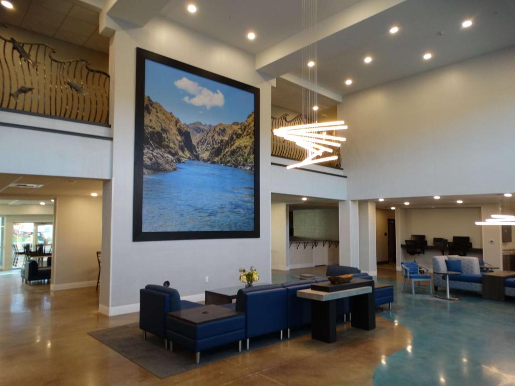 Best Western Plus The Inn at Hells Canyon - image 3