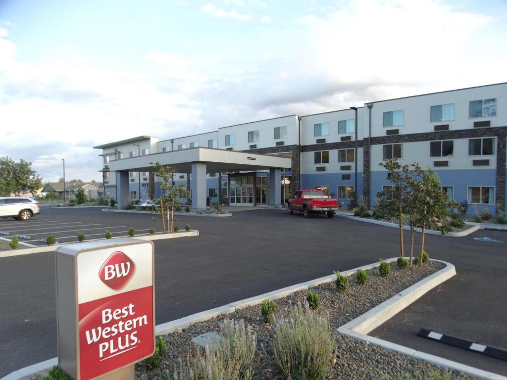 Best Western Plus The Inn at Hells Canyon - image 4