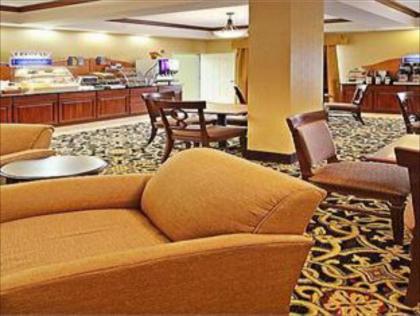 Holiday Inn Express Hotel & Suites Clarksville - image 15