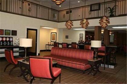 Hampton Inn Clarksville - image 14