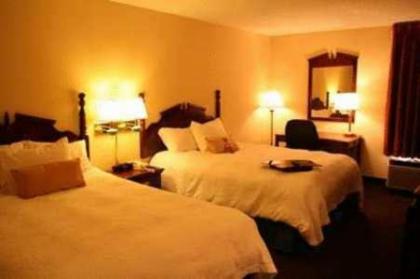 Hampton Inn Clarksville - image 3