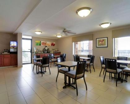 Quality Inn & Suites Clarksville - image 2