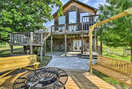 Lamar Cabin and Deck with Hot Tub Lake and Mtn Views - image 10