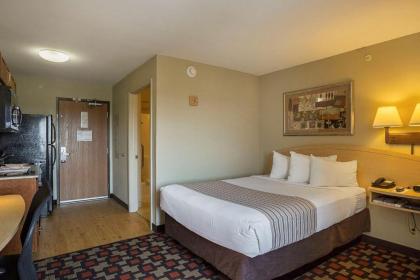 Suburban Extended Stay Hotel Louisville North - image 5