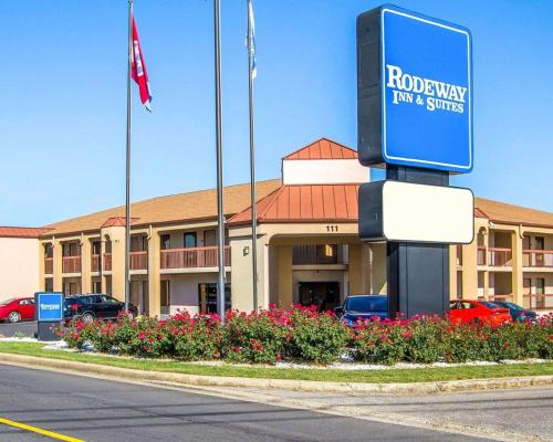 Rodeway Inn & Suites - main image