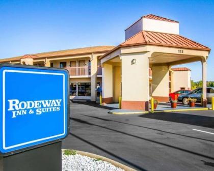 Rodeway Inn & Suites - image 3