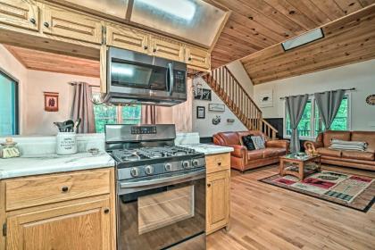 Luxe Clayton Cabin with Expansive Deck and Grill! - image 11