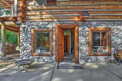 Cozy Easton Cabin with Wenatchee Natl Forest Views! - image 3