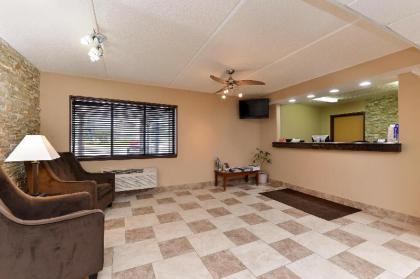 Americas Best Value Inn - Clear Lake - image 4