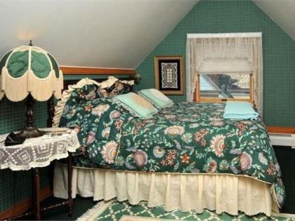 Victorian Loft Bed and Breakfast - image 5