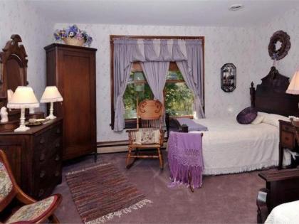 Victorian Loft Bed and Breakfast - image 7