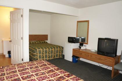 Lake Marina Inn - image 8