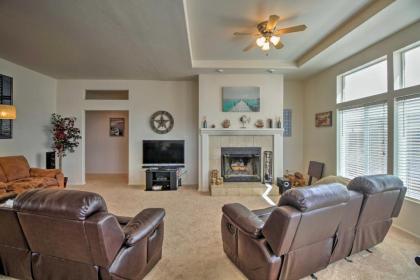 Cozy Clearlake Oaks Home with Game Room Dock and Deck! - image 10