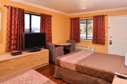 Americas Best Value Inn and Suites Clearlake - image 9