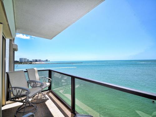 440 West 607N 6th Floor 440 West Condo with Stunning Water View. 23148 - main image